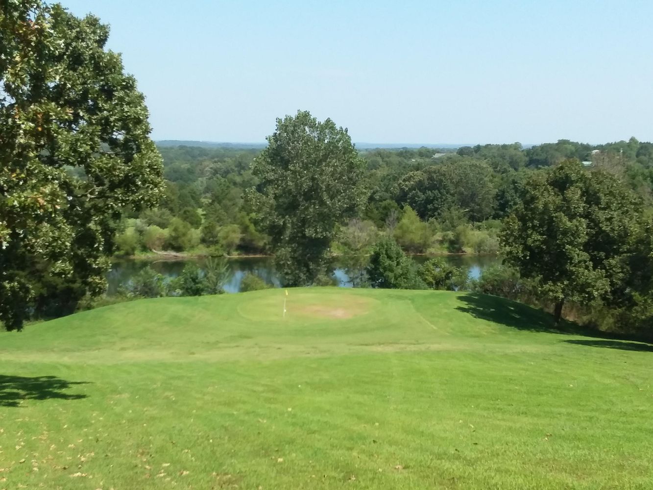 23980 Shadow Lake Dr, Wheatland, MO 65779